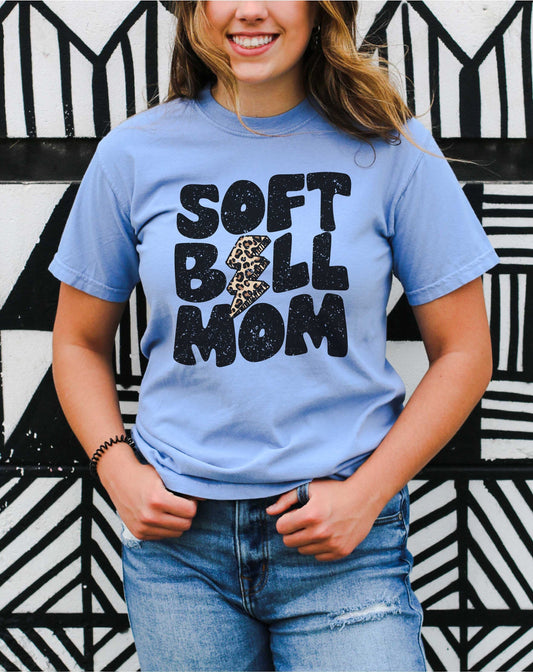 Softball Mom Lightning Bolt png, Distressed Softball Mom png, Sports png, Digital Design