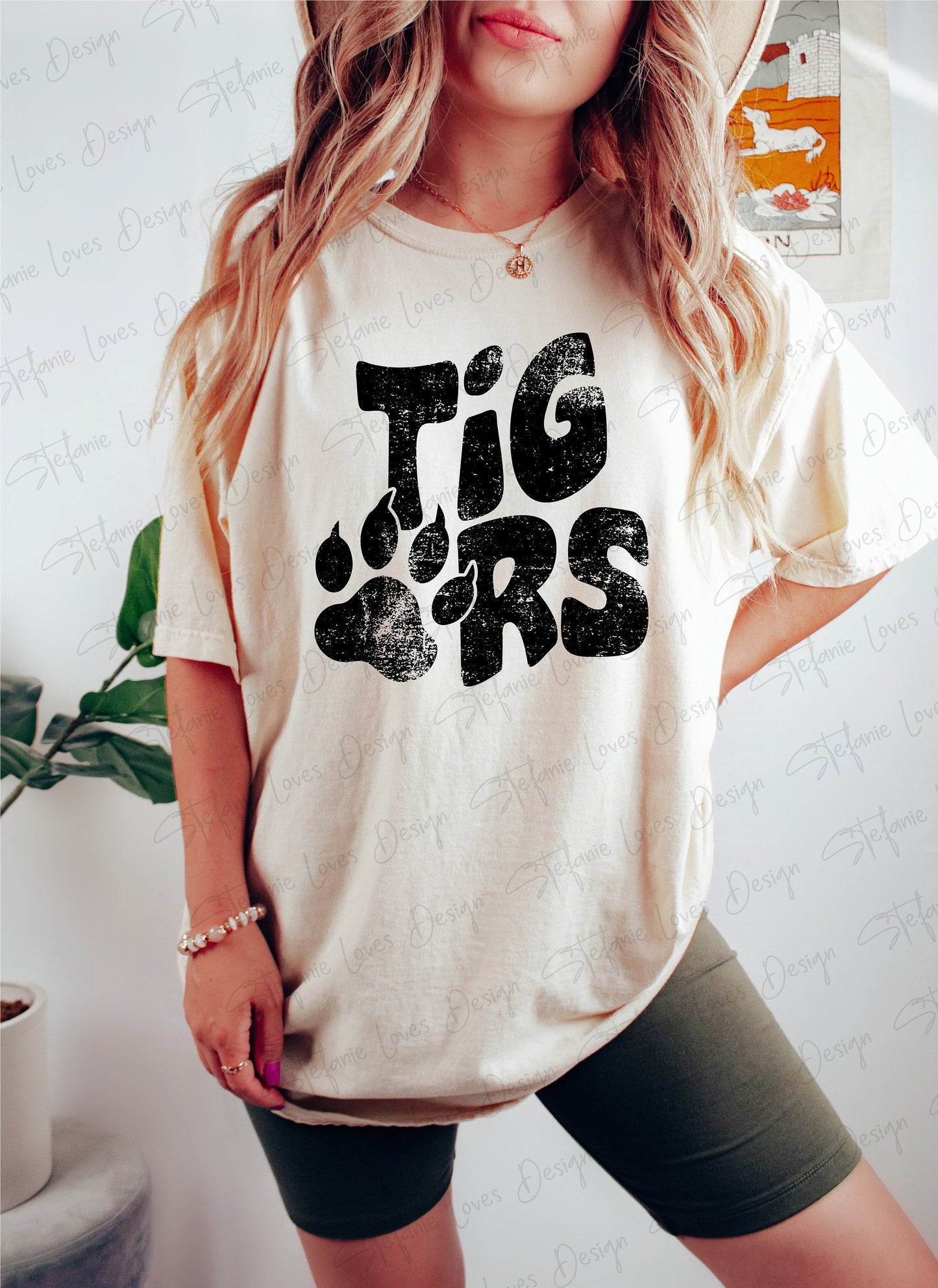 Tigers Distressed paw png, Digital Design